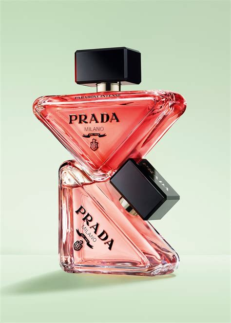 prada paradoxe mit tasche|Prada paradoxe echo.